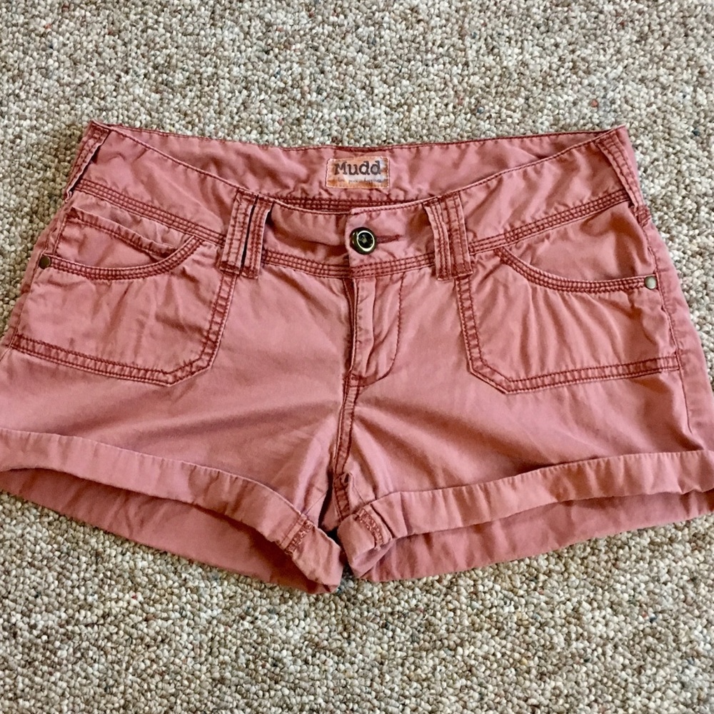 Mudd clay color pocketed shorts size 7